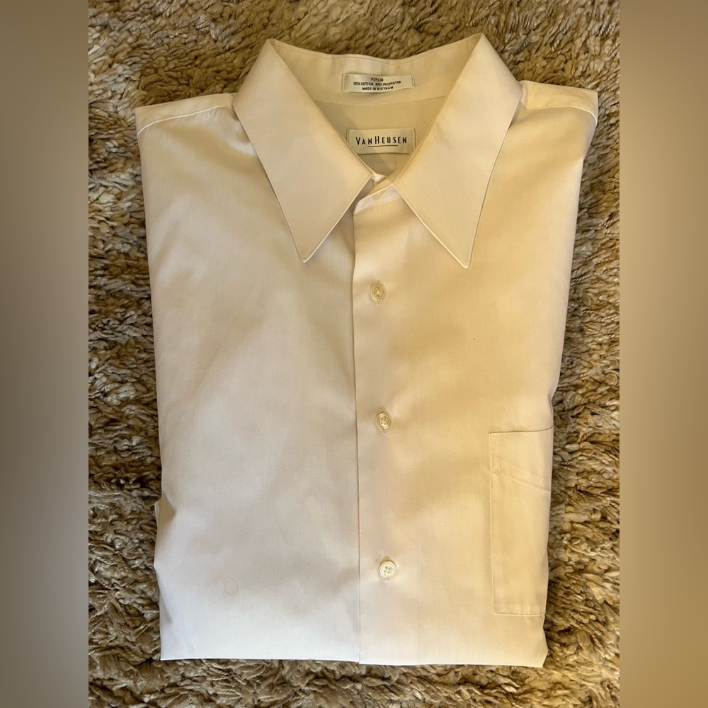 Van Heusen Men’s white dress shirt